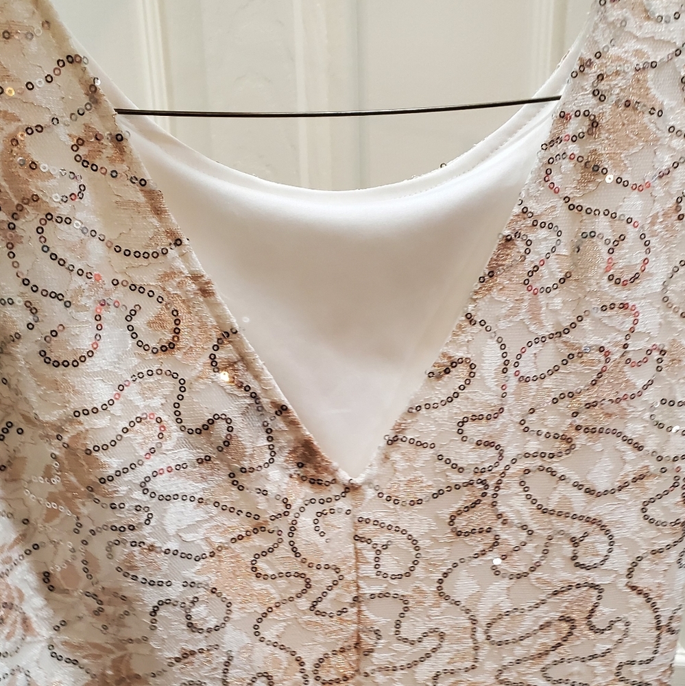 Elegant light and fluid dress